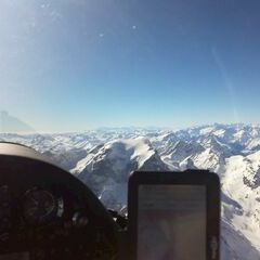 Flugwegposition um 12:13:44: Aufgenommen in der Nähe von Glarus, Schweiz in 3814 Meter